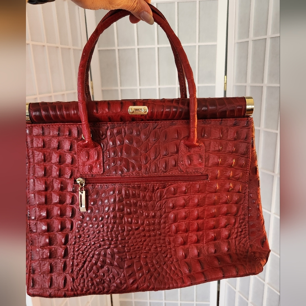 Red Leather Embossed Women's Bag - Picture 2 of 8